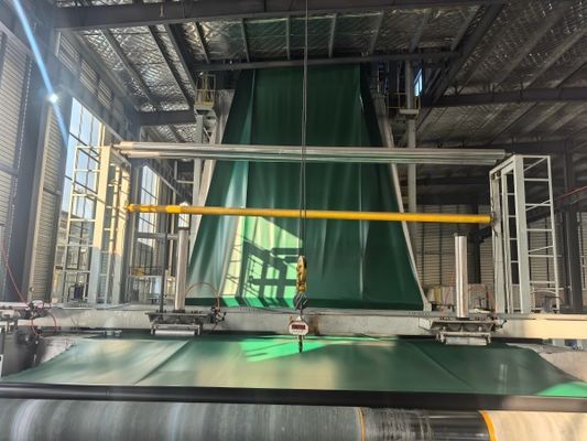 長持ちする溶液 黒と緑のHDPE 滑らかな地膜 優れた老化とUV耐性
