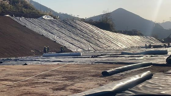 カスタムHDPEスムーズ地膜 埋立地の水処理鉱業とより長い使用寿命