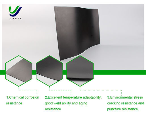 化学的耐腐食性と700%の伸び率を持つ、鉱山残渣池用の超低透水性HDPEスムースジオメンブレン