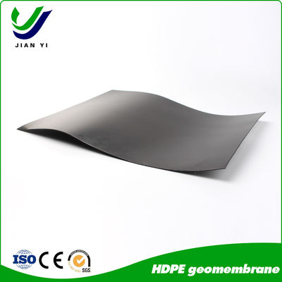 耐久性HDPE 滑らかな地膜 人工湖防漏水プロジェクト 断裂強度 20-80N/mm 断裂時の長さ 700%