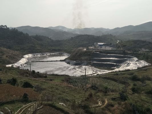 高密度ポリエチレンHDPE 地膜 化学抵抗 排水料の貯蔵施設の漏れ防止